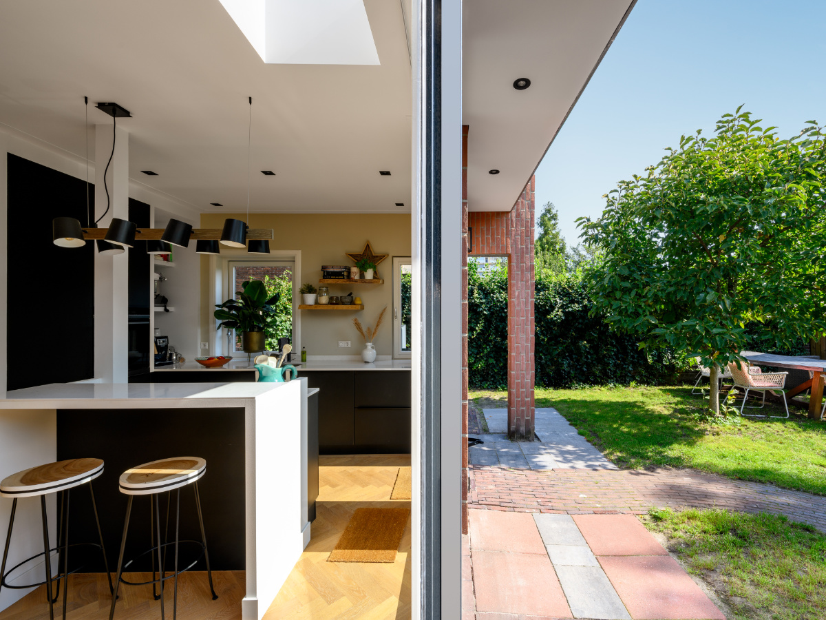 baksteen interieur aanbouw