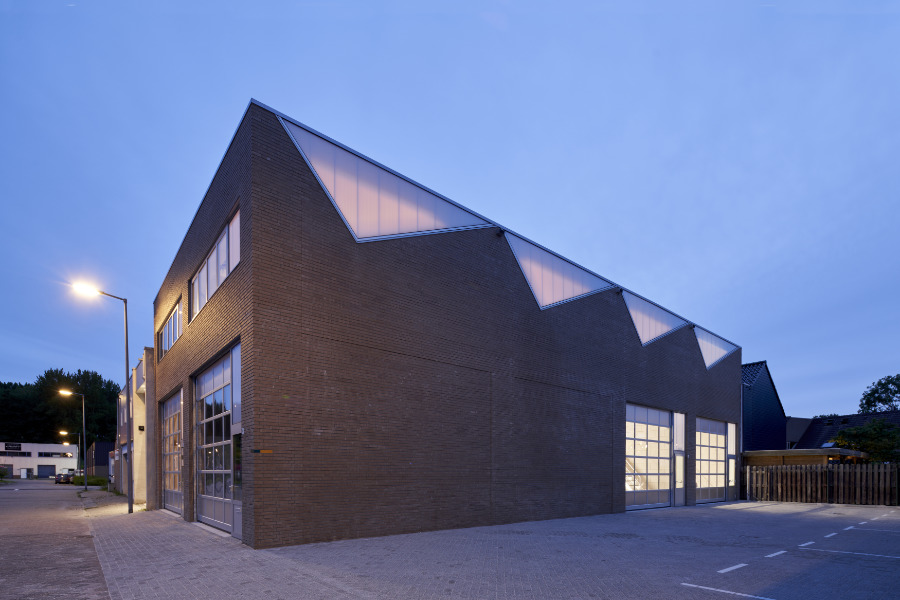 architect_industrieel_gebouw_sheddak_rozenburg_02