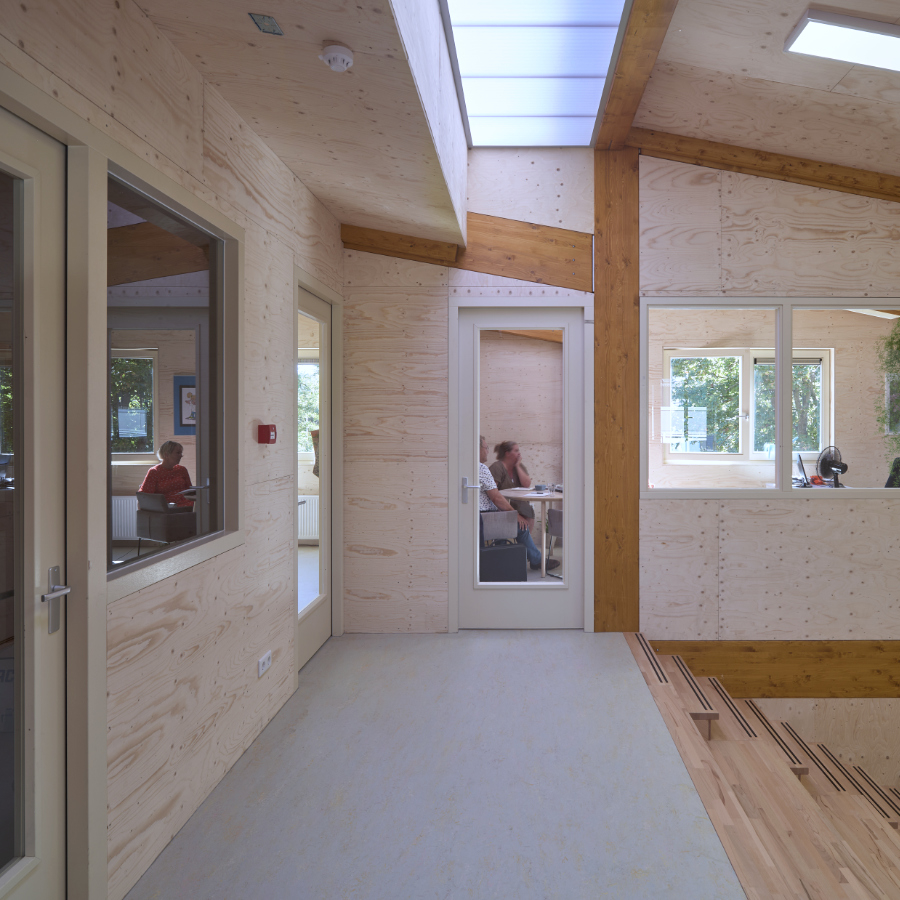 architect_licht_lucht_ruimte_uitbreiding_basisschool_geen_sloop