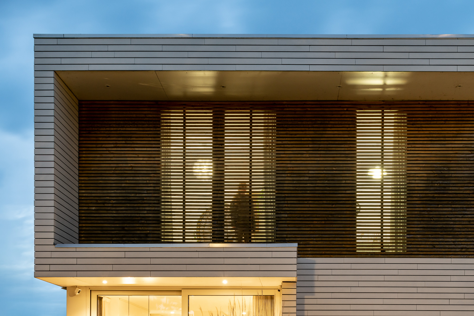 een natuursteen compact huis
